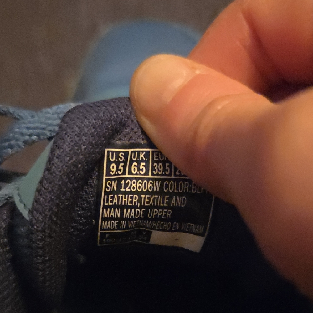 Skechers Blue and Pink Women's Sneakers - Picture 7 of 10